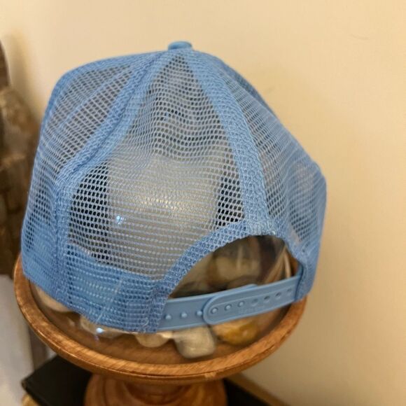 NWOT Men’s Retro smiley face trucker SnapBack. - Picture 2 of 4